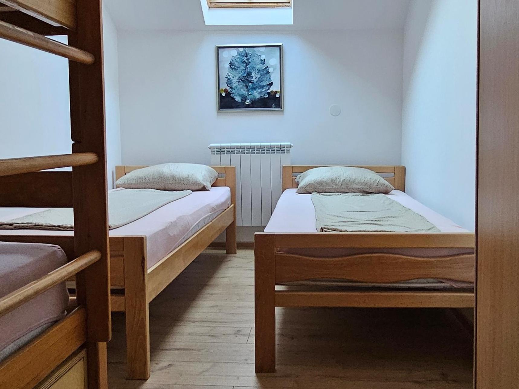 Leopold Chillout Hostel Сараево Экстерьер фото